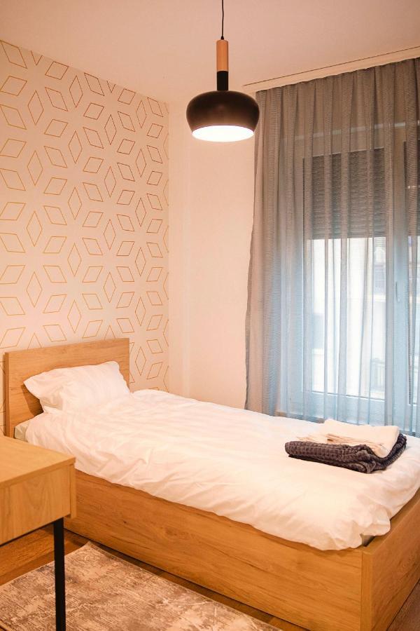 Apartmán Lina - Prn, Tower Prishtina Priština Exteriér fotografie